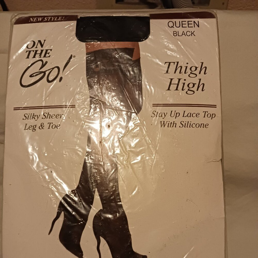New ON THE GO! Thigh High Women’s Size Queen Black Silky Sheer Leg & Toe